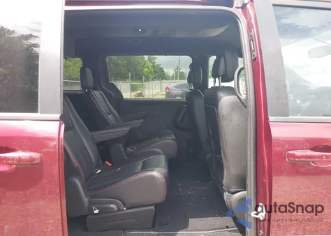 2017 Dodge Grand Caravan Gt from USA, damaged, VIN 2C4RDGEG2HR619078